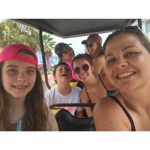 Meet your Posher, Jillian